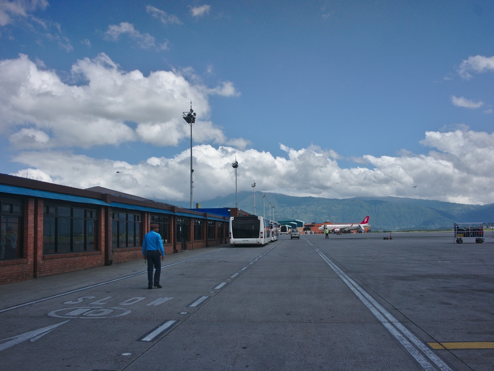 Aéroport international Tribhuvan